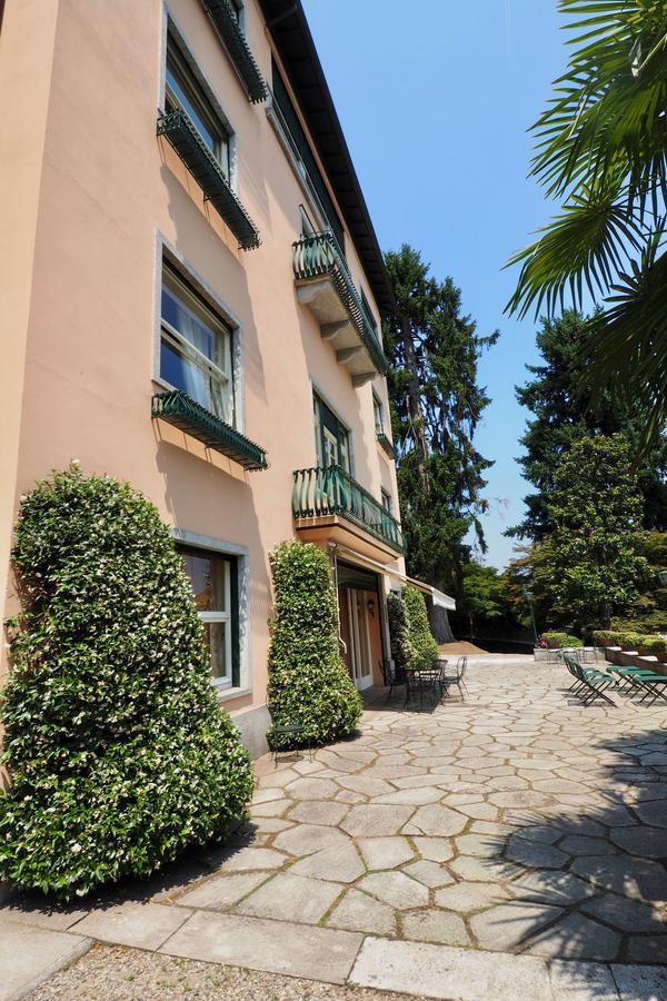 Casa Mondadori Bed & Breakfast Meina Eksteriør bilde
