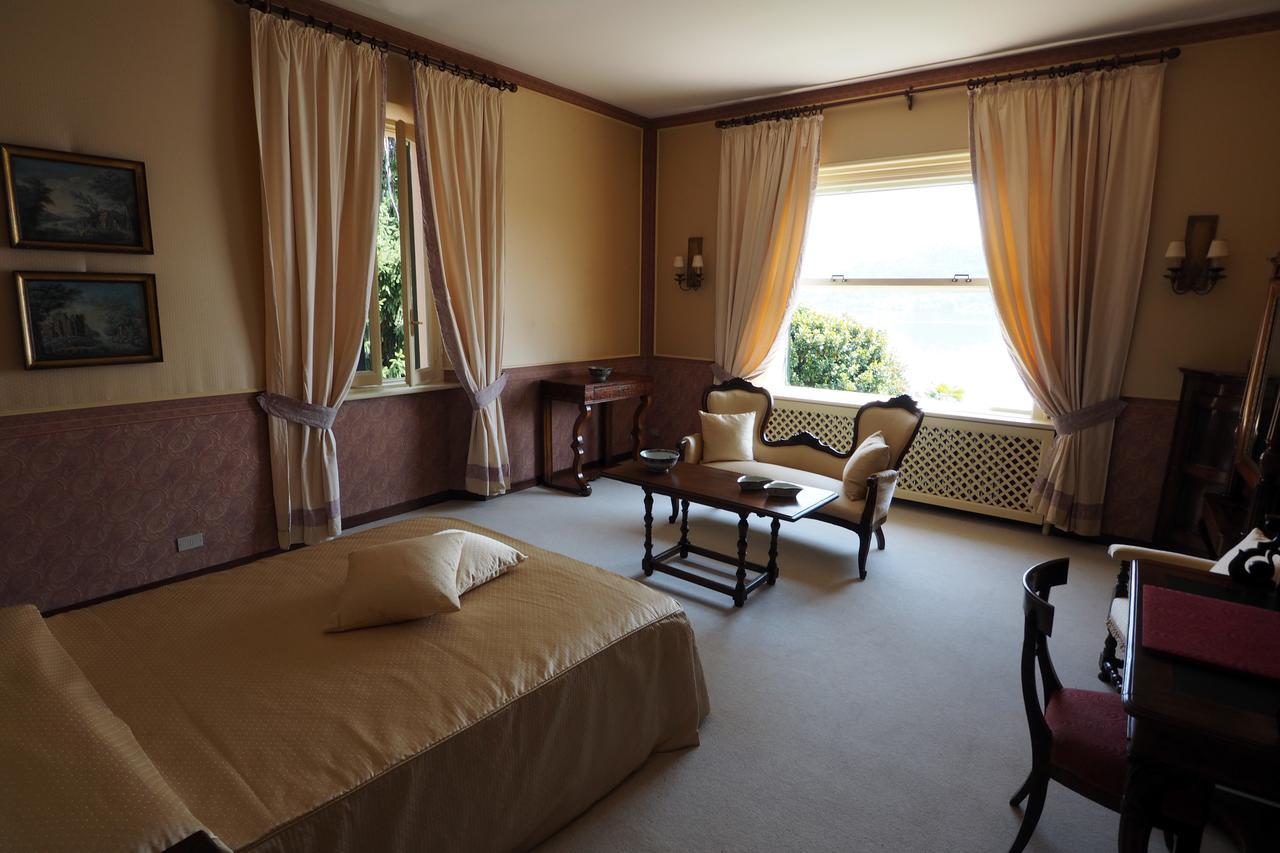 Casa Mondadori Bed & Breakfast Meina Eksteriør bilde