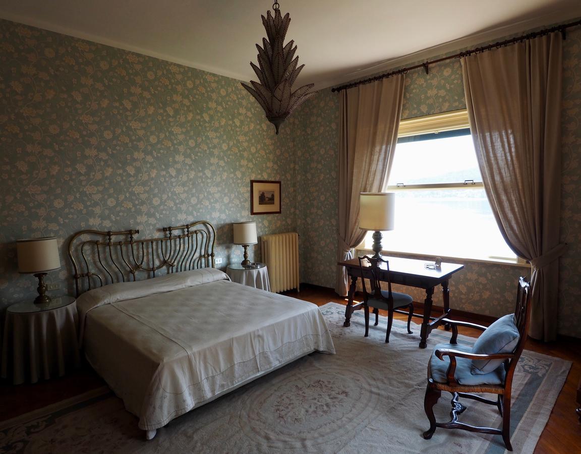 Casa Mondadori Bed & Breakfast Meina Eksteriør bilde